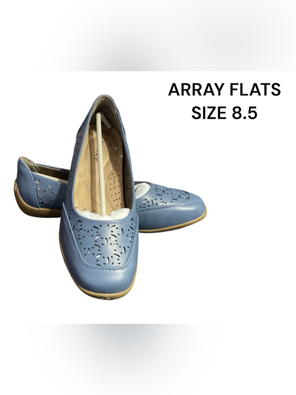 NIB WOMENS ARRAY FLATS SIZE 8.5
